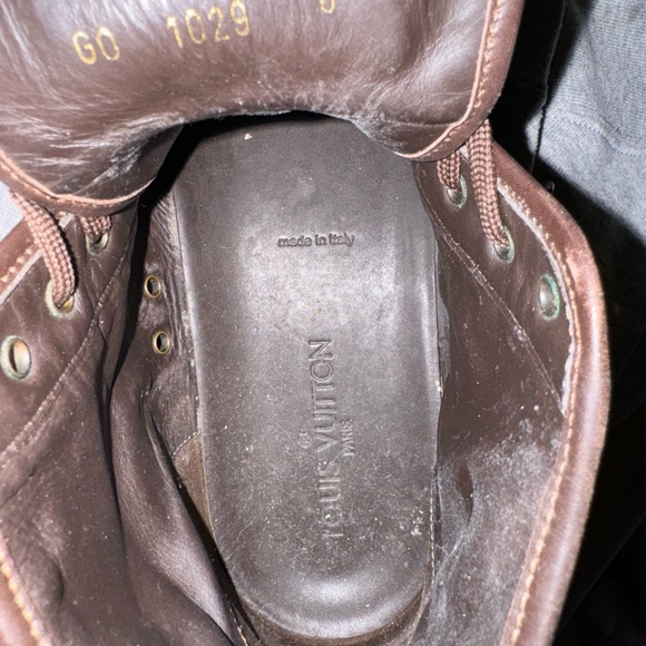 Louis Vuitton size 8 men - Picture 3 of 4